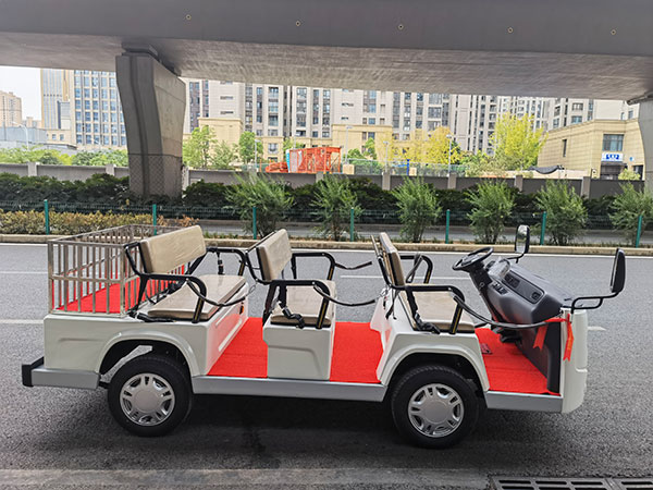 商场巡逻车